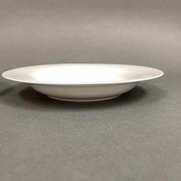 Crate & Barrel Rimmed Bowls Pasta Soup Cereal All White 8 7/8" Lot of 3 - Picture 7 of 8